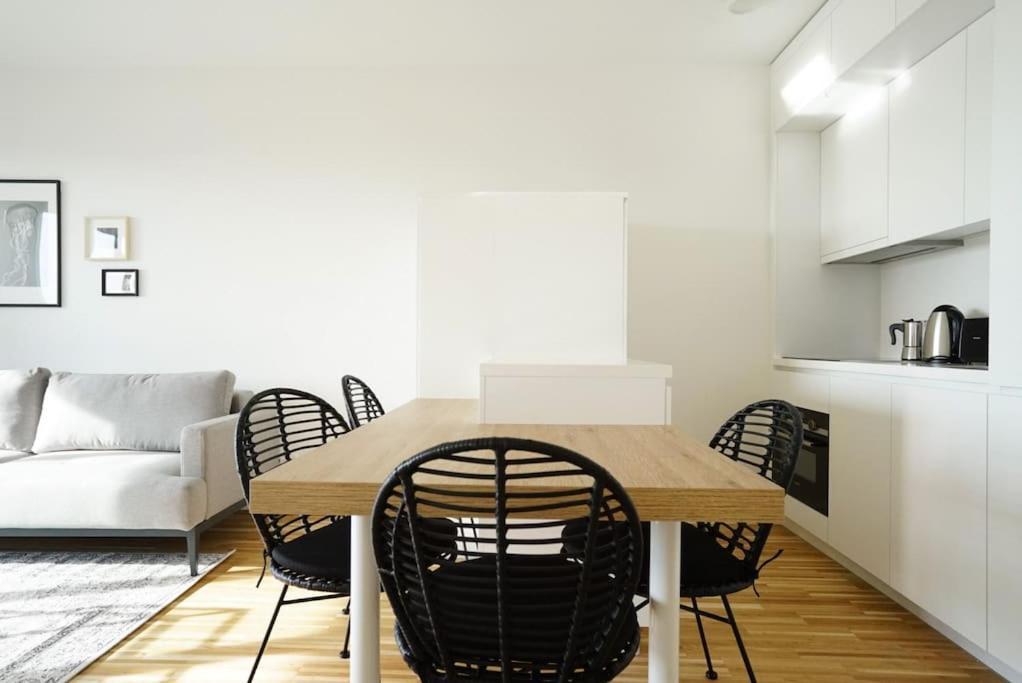 Apartment With Terrace Near Metro Station And Spa 비엔나 외부 사진